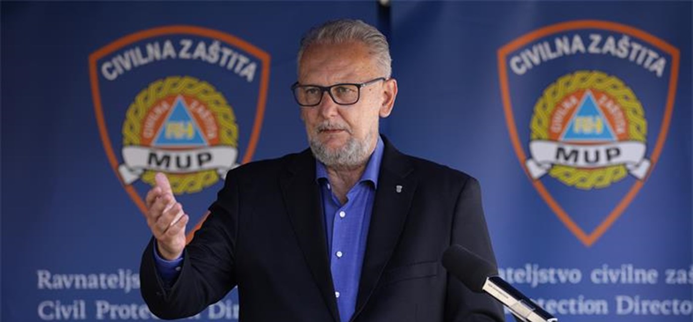 Božinović za RTL: U ovom novom normalnom nošenje maski je dobro za sve